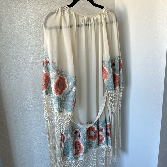 Free People Intimately Fringe Robe - Picture 4 of 9